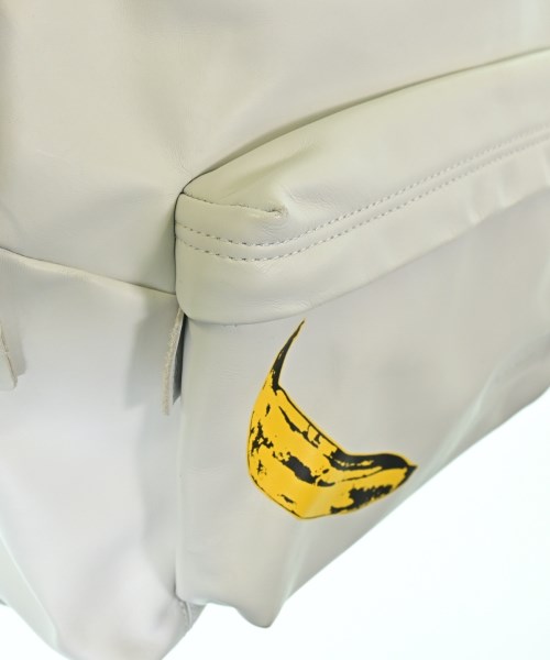 EASTPAK（イーストパック）バックパック・リュック 白 サイズ:- メンズ/2200618690206