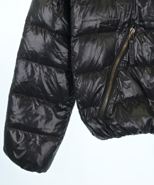 DUVETICA（デュベティカ）ダウンジャケット/ダウンベスト 黒 サイズ:44(S位) メンズ/2200631461081