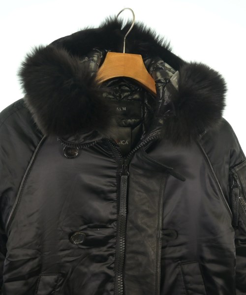AKM（エーケーエム）ダウンジャケット/ダウンベスト 黒 サイズ:S メンズ/2200611015013