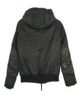 AKM（エーケーエム）ダウンジャケット/ダウンベスト 黒 サイズ:S メンズ/2200611015020