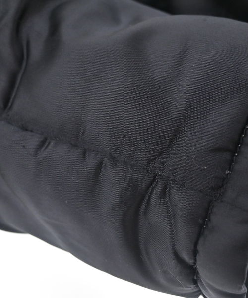 AKM（エーケーエム）ダウンジャケット/ダウンベスト 黒 サイズ:S メンズ/2200611573018