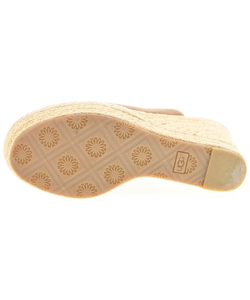 UGG australia（アグオーストラリア）サンダル ベージュ サイズ:US7(24cm位) レディース/2200654305164