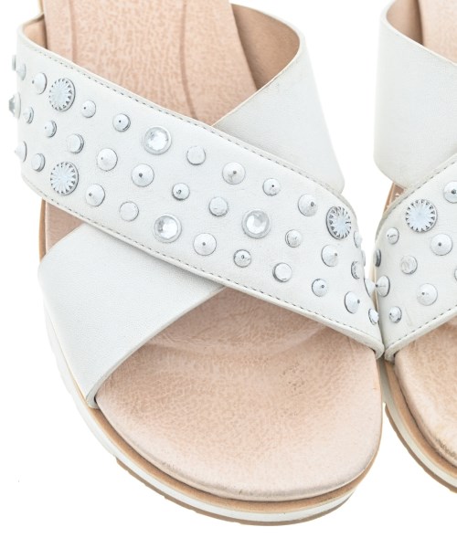 UGG australia（アグオーストラリア）サンダル 白 サイズ:24cm レディース/2200655772224