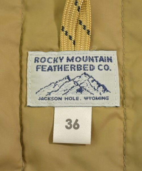Rocky Mountain Featherbed（ロッキーマウンテンフェザーベッド）ダウンジャケット/ダウンベスト ベージュ サイズ:36(M位) メンズ/2200621704129