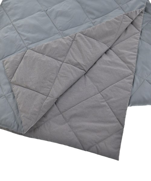 Rocky Mountain Featherbed（ロッキーマウンテンフェザーベッド）マフラー グレー サイズ:- メンズ/2200655042099