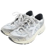 diadora スニーカー