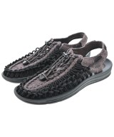 KEEN スニーカー
