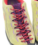 KEEN（キーン）スニーカー カーキ サイズ:26cm メンズ/2200666370013