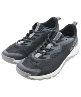 KEEN スニーカー