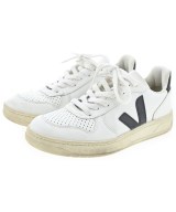 veja スニーカー