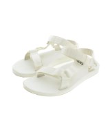 Teva サンダル