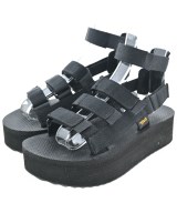 Teva サンダル