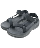 Teva サンダル