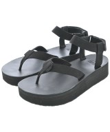 Teva サンダル