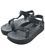 Teva サンダル