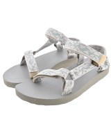 Teva サンダル