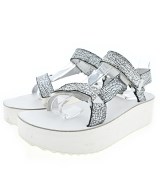 Teva サンダル