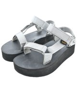 Teva サンダル