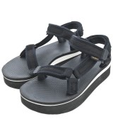 Teva サンダル