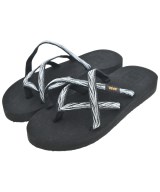Teva サンダル