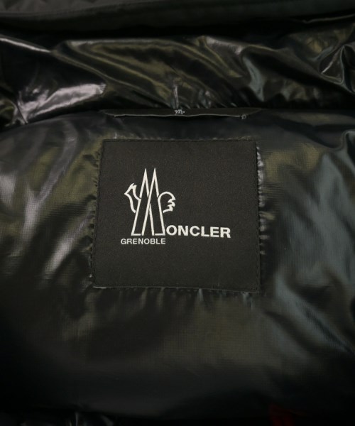 MONCLER GRENOBLE（モンクレールグルノーブル）ダウンジャケット/ダウンベスト 黒 サイズ:2(M位) メンズ/2200616280010