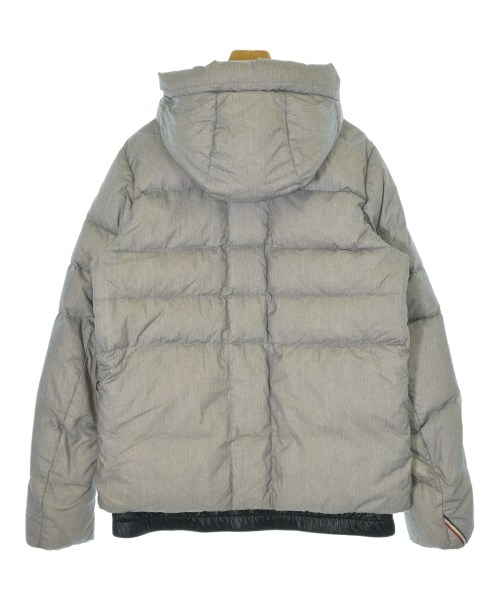 MONCLER GRENOBLE（モンクレールグルノーブル）ダウンジャケット/ダウンベスト グレー サイズ:4(XL位) メンズ/2200663371044