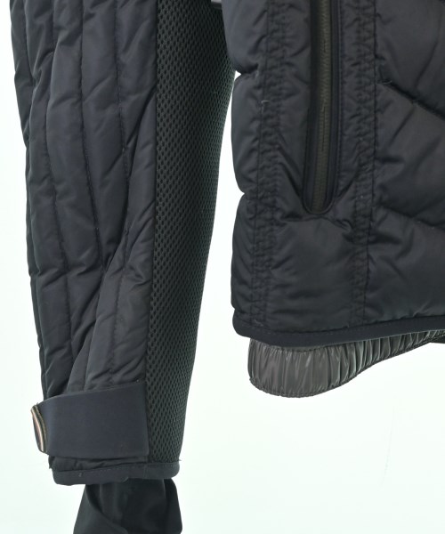 MONCLER GRENOBLE（モンクレールグルノーブル）ダウンジャケット/ダウンベスト 紺 サイズ:3(L位) メンズ/2200663371051