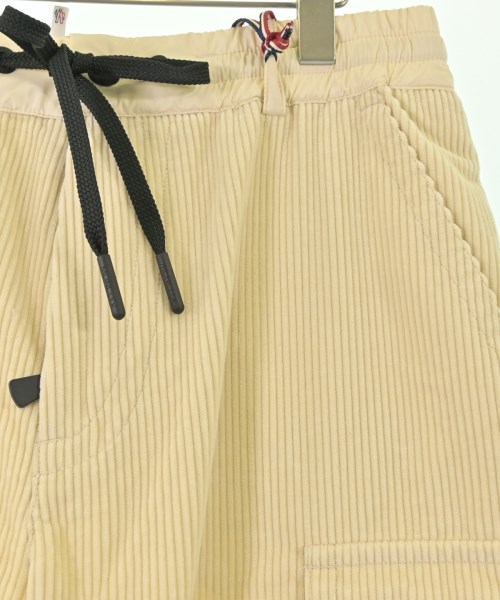 MONCLER GRENOBLE（モンクレールグルノーブル）その他 白 サイズ:M メンズ/2200696472053
