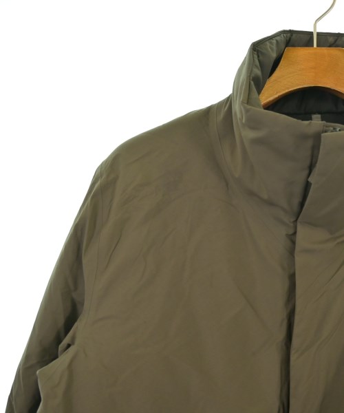ARC'TERYX VEILANCE（アークテリクス　ヴェイランス）その他 カーキ サイズ:XS メンズ/2200644232074