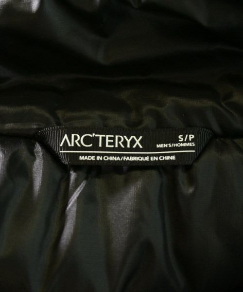 ARC'TERYX VEILANCE（アークテリクス　ヴェイランス）ダウンジャケット/ダウンベスト 黒 サイズ:S メンズ/2200617283164