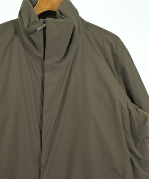 ARC'TERYX VEILANCE（アークテリクス　ヴェイランス）ダウンジャケット/ダウンベスト グレー サイズ:M メンズ/2200618041015