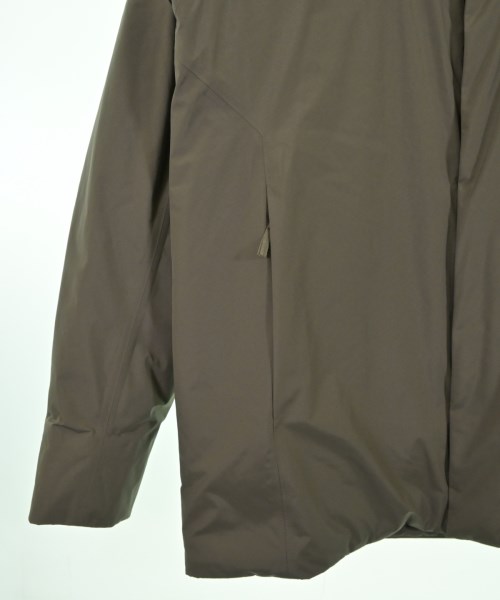 ARC'TERYX VEILANCE（アークテリクス　ヴェイランス）ダウンジャケット/ダウンベスト グレー サイズ:M メンズ/2200618041015