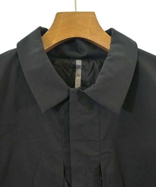 ARC'TERYX VEILANCE（アークテリクス　ヴェイランス）ダウンジャケット/ダウンベスト 黒 サイズ:L メンズ/2200621183023