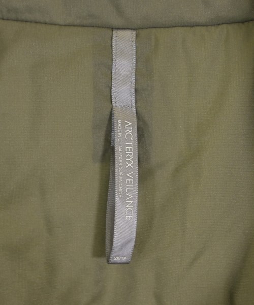 ARC'TERYX VEILANCE（アークテリクス　ヴェイランス）ダウンコート ベージュ サイズ:XS メンズ/2200718093013