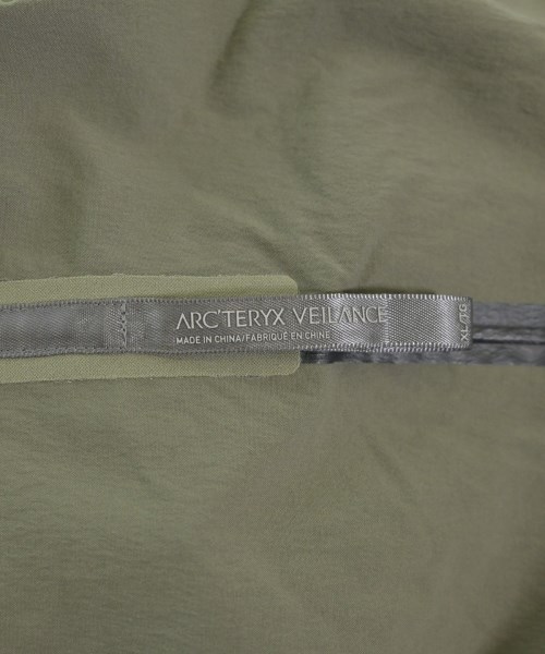 ARC'TERYX VEILANCE（アークテリクス　ヴェイランス）カジュアルジャケット カーキ サイズ:XL メンズ/2200650684010
