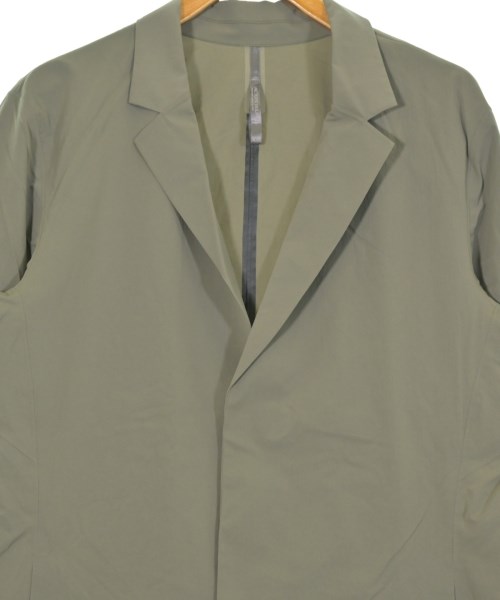 ARC'TERYX VEILANCE（アークテリクス　ヴェイランス）カジュアルジャケット カーキ サイズ:XL メンズ/2200650684010