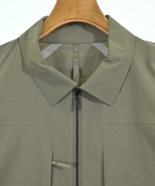 ARC'TERYX VEILANCE（アークテリクス　ヴェイランス）その他 カーキ サイズ:S メンズ/2200631630135