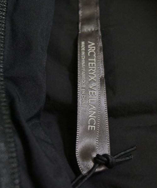 ARC'TERYX VEILANCE（アークテリクス　ヴェイランス）ダウンジャケット/ダウンベスト 黒 サイズ:S メンズ/2200720478013