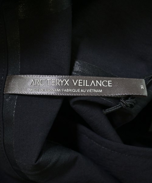 ARC'TERYX VEILANCE（アークテリクス　ヴェイランス）その他 紺 サイズ:30(M位) メンズ/2200720478105