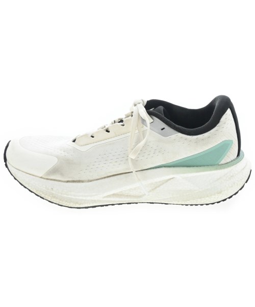 BROOKS（ブルックス）スニーカー 白 サイズ:UK9(27.5cm位) メンズ/2200654449530