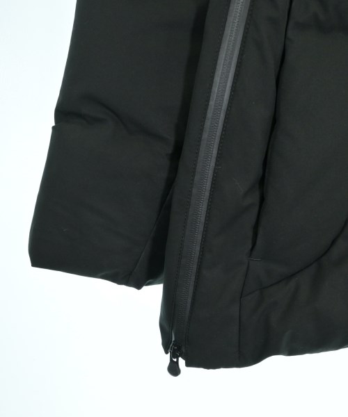 DESCENTE（デサント）ダウンジャケット/ダウンベスト 黒 サイズ:M レディース/2200634354014