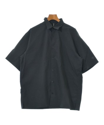 DESCENTE（デサント）カジュアルシャツ グレー サイズ:L メンズ