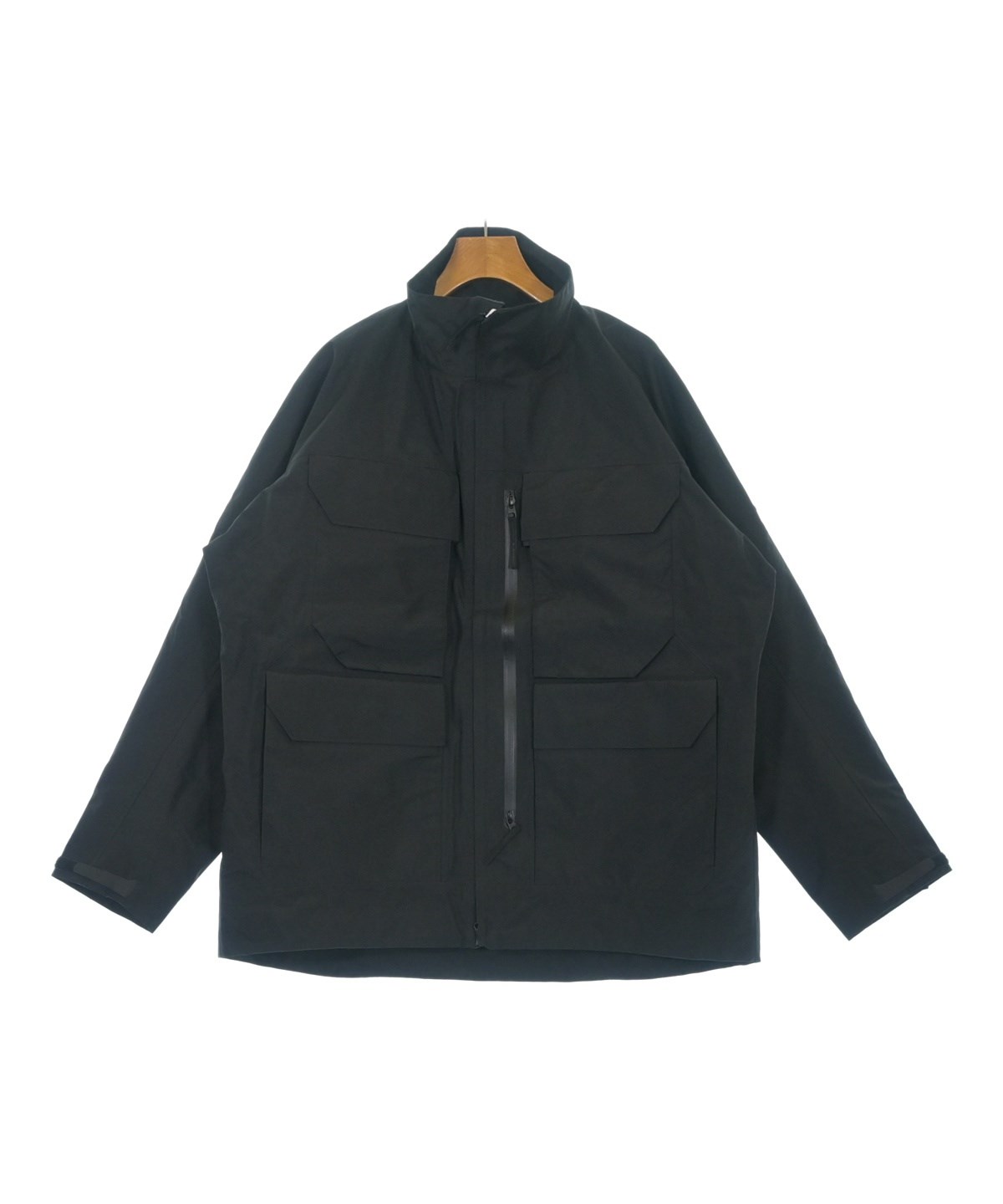 DESCENTE（デサント）ダウンジャケット/ダウンベスト 黒 サイズ:L