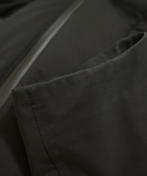 DESCENTE（デサント）ダウンジャケット/ダウンベスト 黒 サイズ:M メンズ/2200639373010