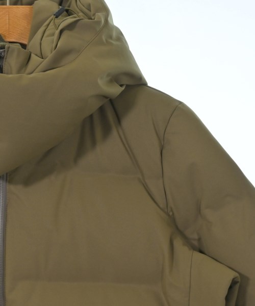 DESCENTE（デサント）ダウンジャケット/ダウンベスト カーキ サイズ:M メンズ/2200643983021