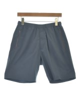 DESCENTE ショートパンツ