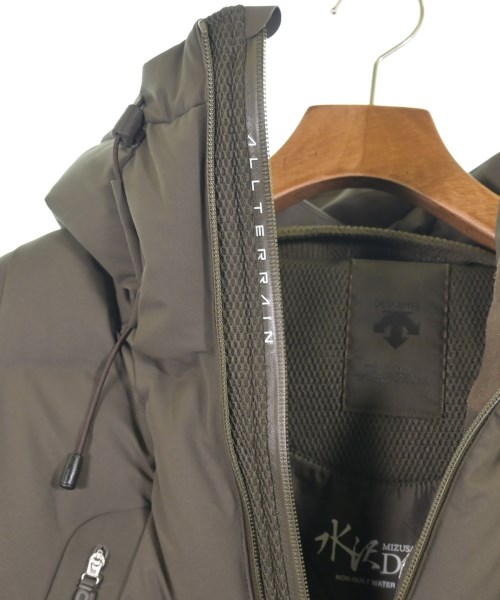 DESCENTE（デサント）ダウンジャケット/ダウンベスト カーキ サイズ:M レディース/2200623105016