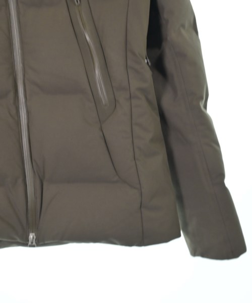 DESCENTE（デサント）ダウンジャケット/ダウンベスト カーキ サイズ:M レディース/2200623105016