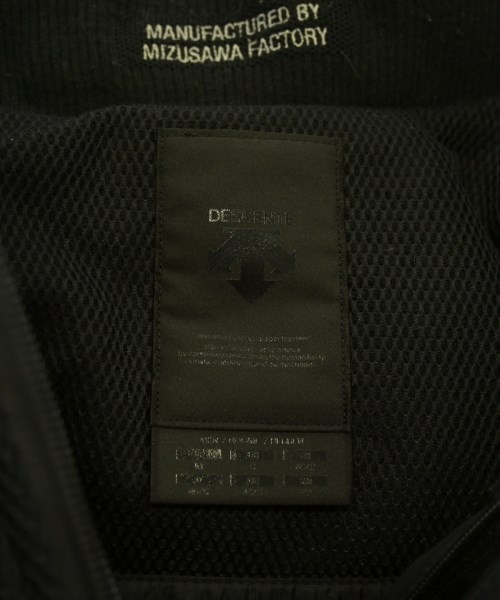 DESCENTE（デサント）ダウンジャケット/ダウンベスト 黒 サイズ:M メンズ/2200630398029