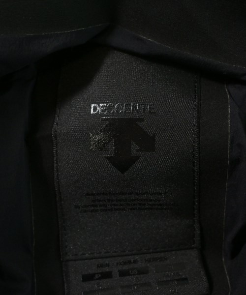 DESCENTE（デサント）ダウンジャケット/ダウンベスト 黒 サイズ:S メンズ/2200630201022